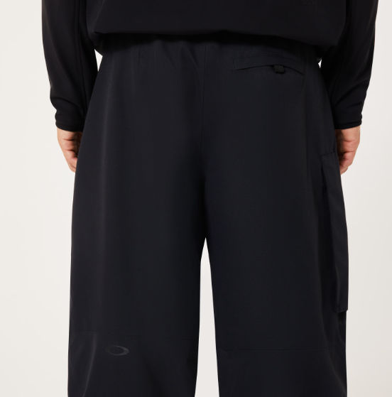 Oakley Channel Cargo Pants 15K Blackout - Image 6