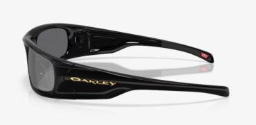 Oakley Highland Black 3 Oakley Highland Black 3