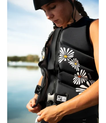 JA26303_ISLA_VEST_03_1200x JA26303_ISLA_VEST_03_1200x